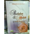 "Buku Pernikahan dan Hadiah Untuk Pengantin"